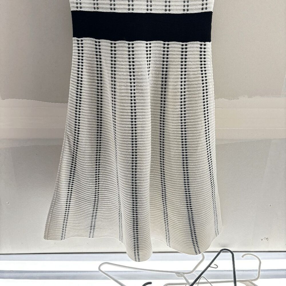 Ann Taylor Dress XS White Black Striped Fit Flare Rib Knit Tennis Style - Picture 5 of 7
